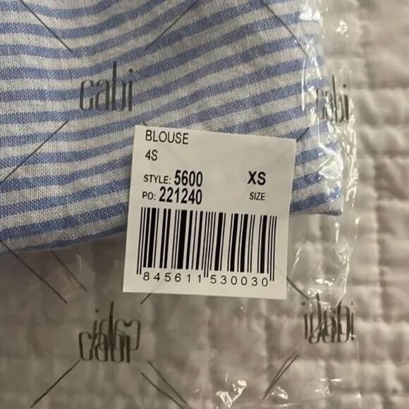 NWT Cabi Striped Windward Top (reversible) Size XS - Picture 3 of 4